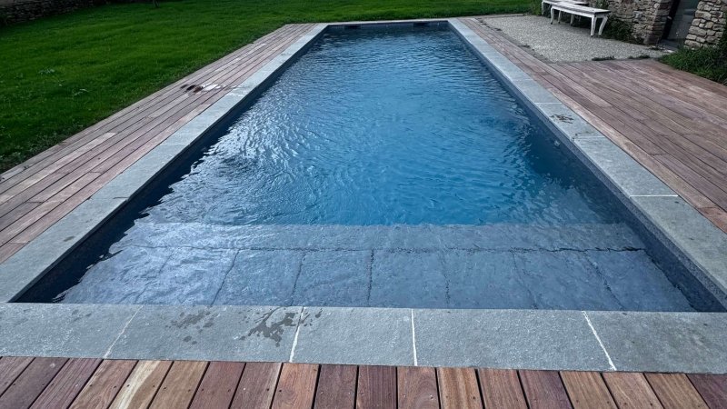 CONSTRUCTION D'UNE PISCINE UNIBÉO À BADEN PAR POOL RENOV'